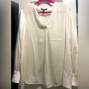 NWT Banana Republic drapey v-neck ivory blouse